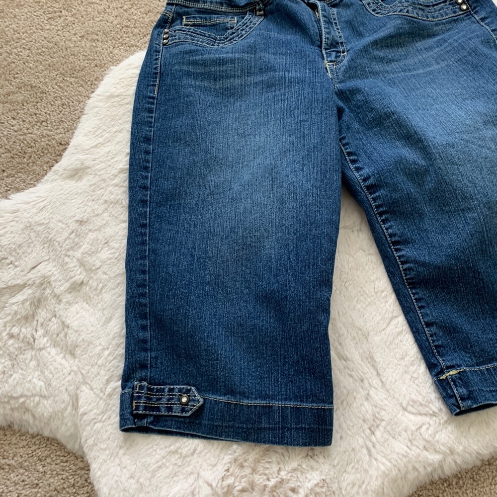Bandolino Brady Blue Jean Bermuda Shorts-Size 6 - Picture 5 of 11